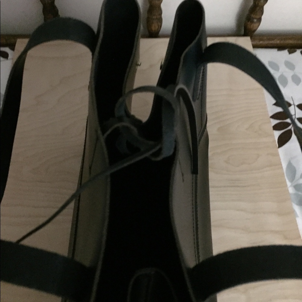Handbag - Picture 4 of 7